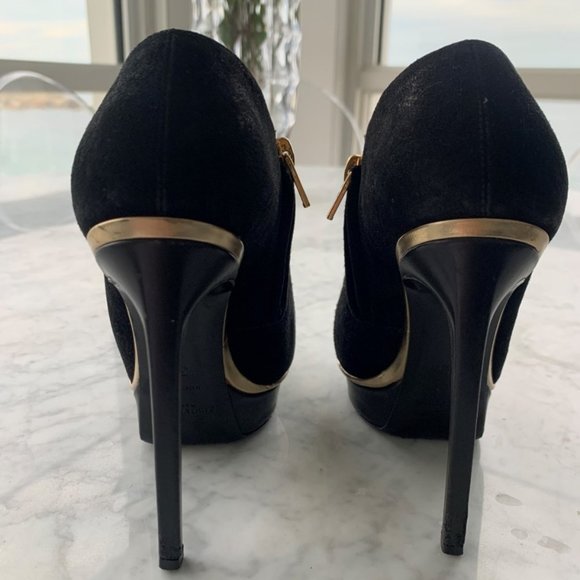 Saint Laurent suade boots